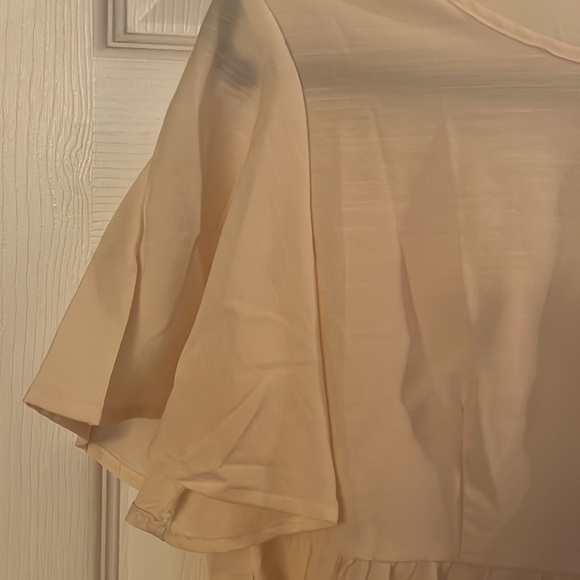 Cream peplum top - Picture 3 of 5